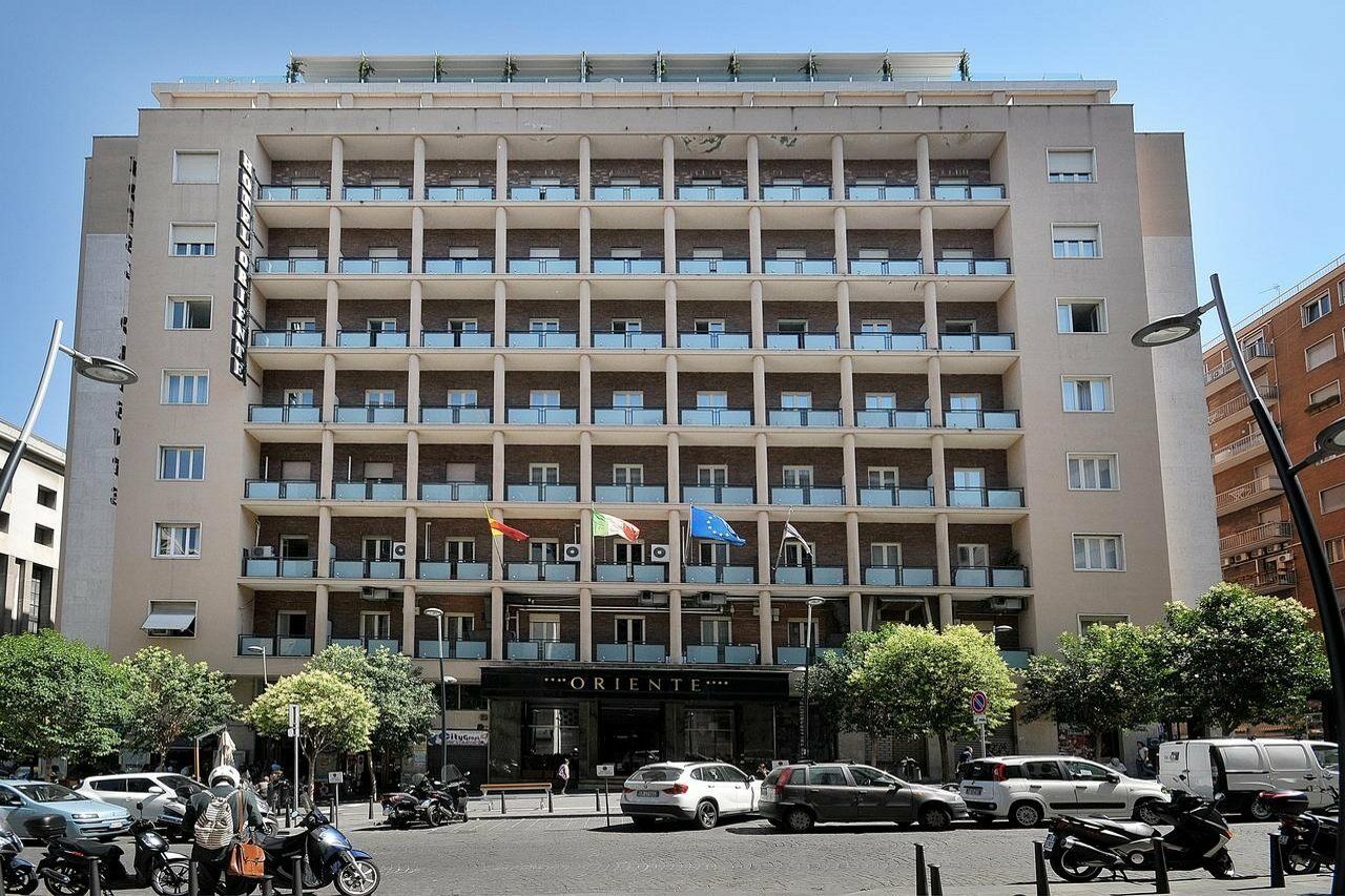 Grand Hotel Oriente Napoli Esterno foto
